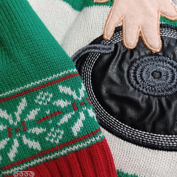 Christmas Sweater 🎄 Rocking Santa 🎅 Great Condition - Picture 5 of 7